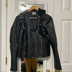 Silence + Noise leather jacket. Size: Large.